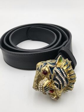 GUCCI Feline Tiger Head Buckle Leather Belt...Authentic..